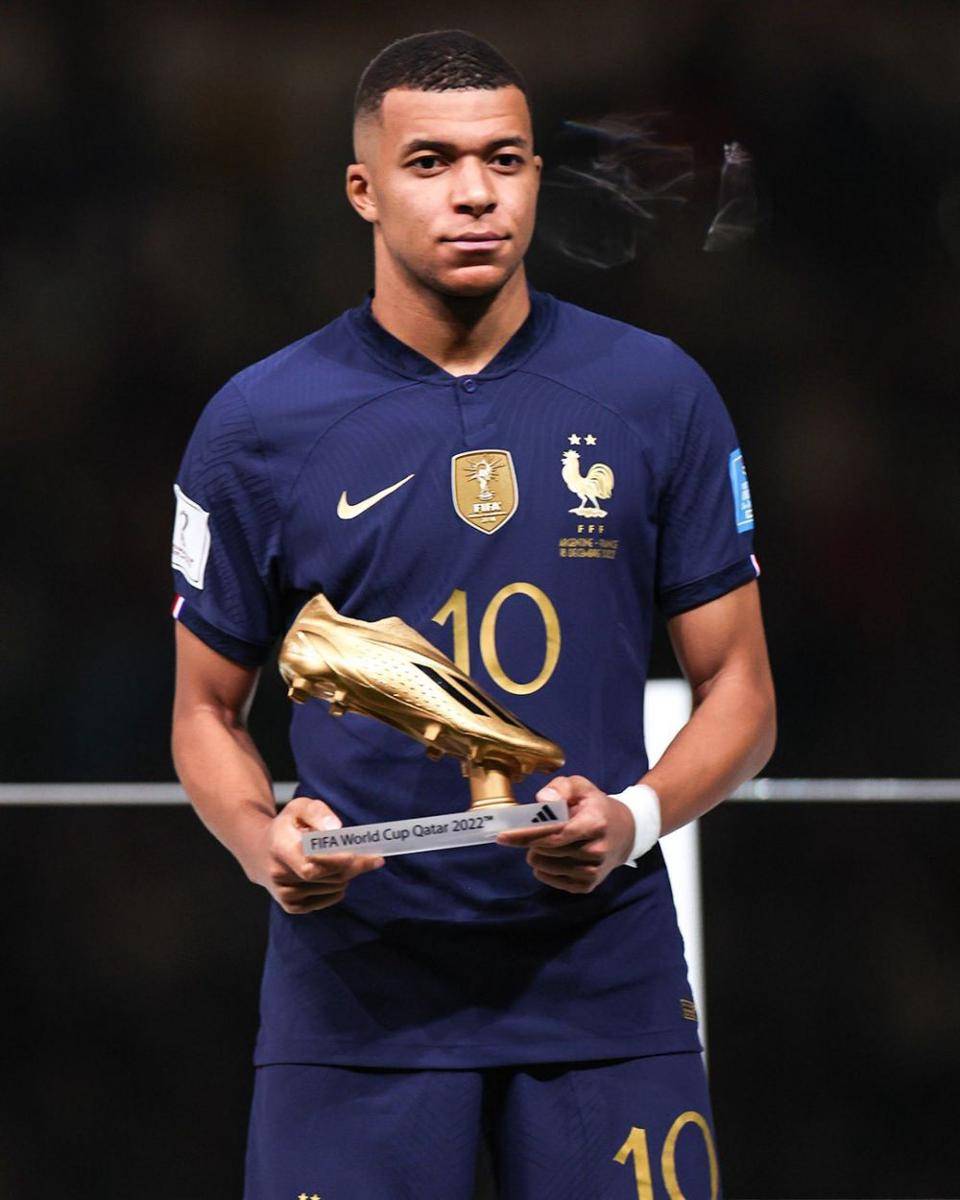 Kylian Mbappe (twitter.com/PSG_English)