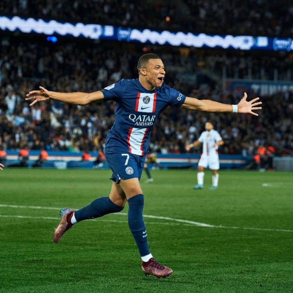 Kylian Mbappe (twitter.com/PSG_English)