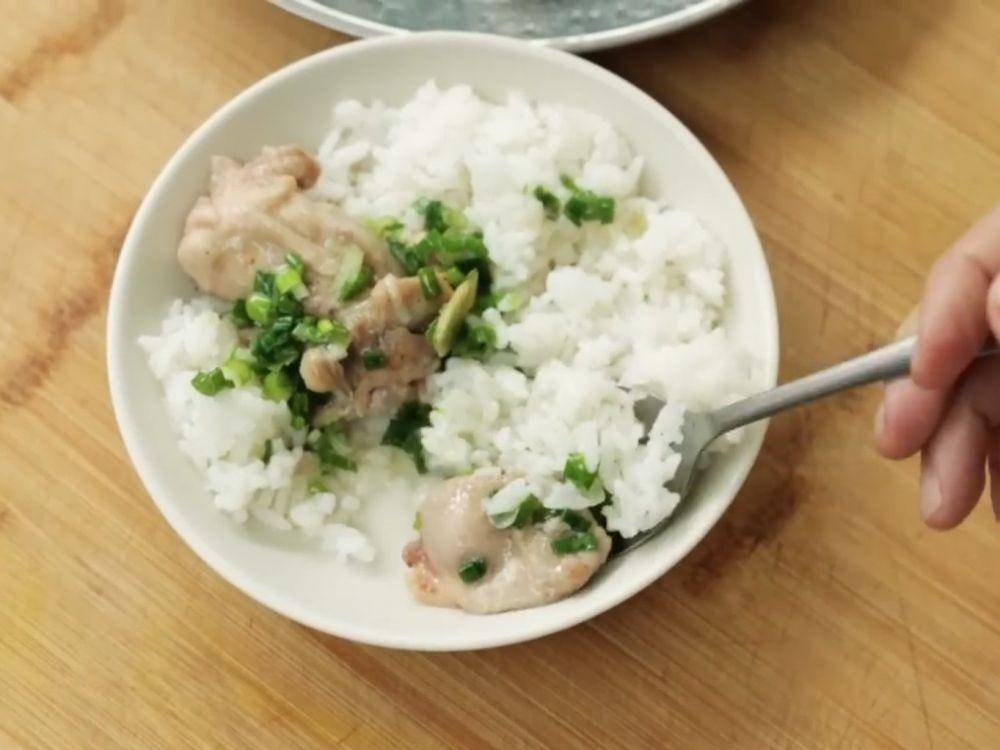 Ayam kukus jahe ala Devina Hermawan (twitter.com/hermawan_devina)