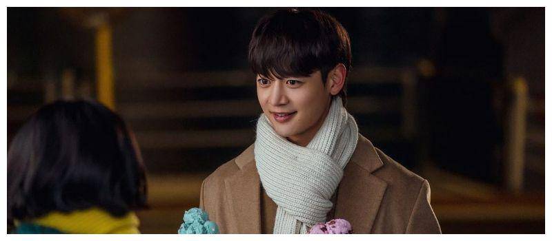 Minho SHINee (Instagram.com/smtown)