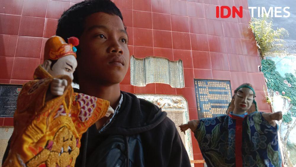Merangkul Anak Putus Sekolah untuk Jaga Eksistensi Wayang Potehi di Semarang