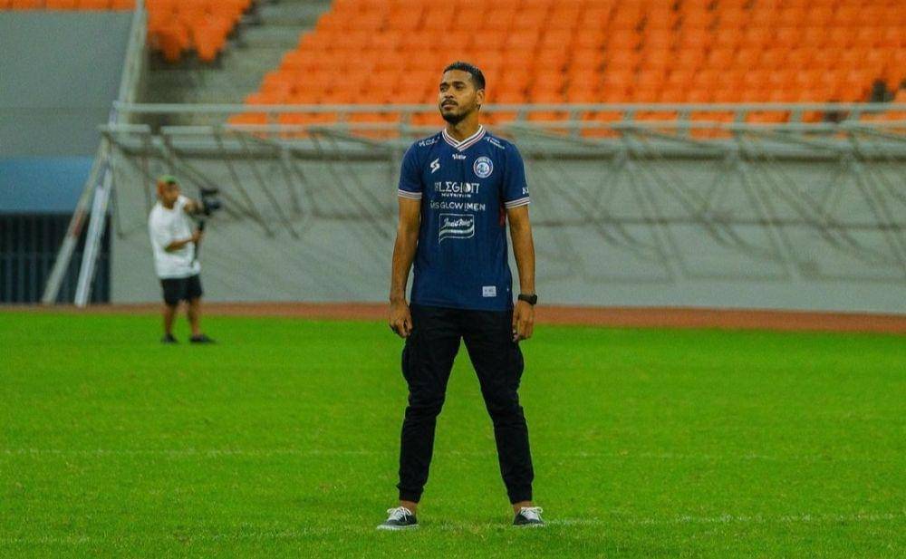Mantan bek Arema FC, Hasim Kipuw. (Instagram/hasim15kipuw)