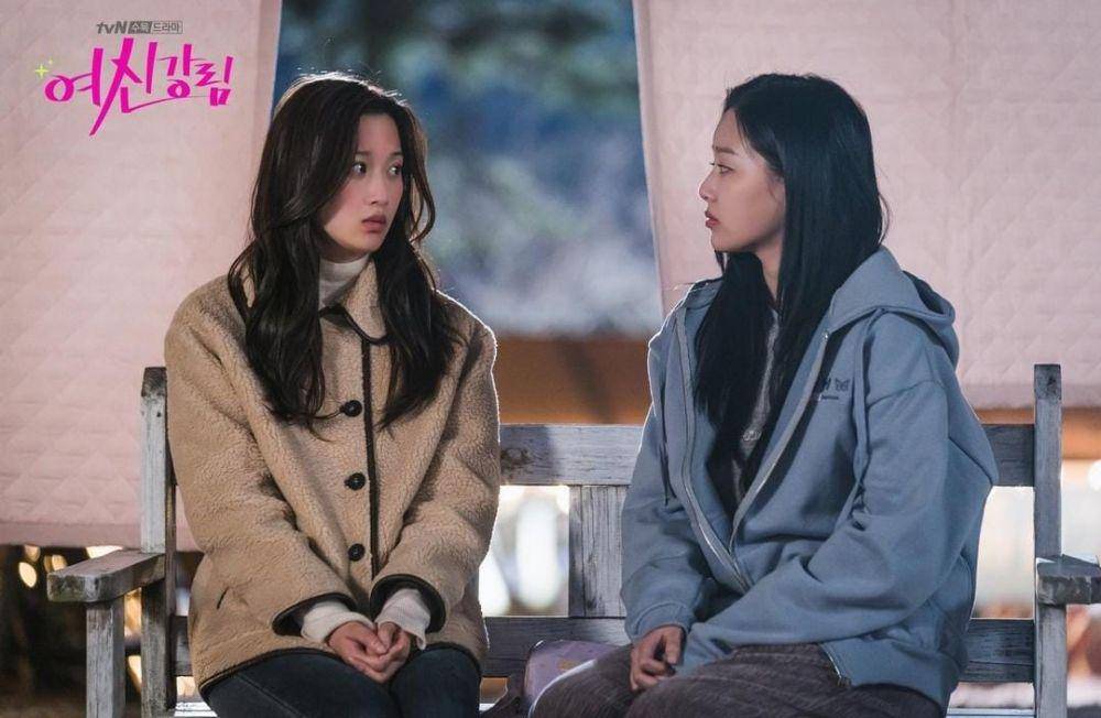 Moon Ga Young dan Park Yoo Na di drama True Beauty (instagram.com/tvn_drama)