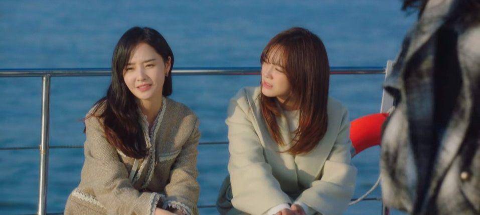 Woo Hee dan Kim Se Jeong di drama Business Proposal (Dok. Netflix/Business Proposal)
