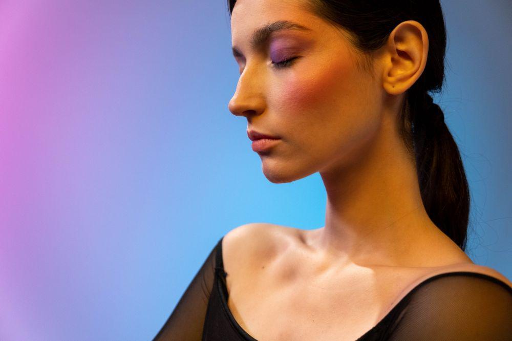6 Blush On Berbentuk Stick yang Cocok untuk Kulit Sawo Matang