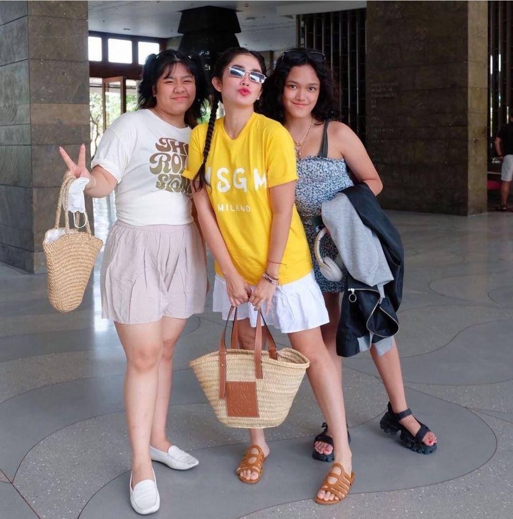 potret manis Amel bareng keluarga (instagram.com/ussypratama)
