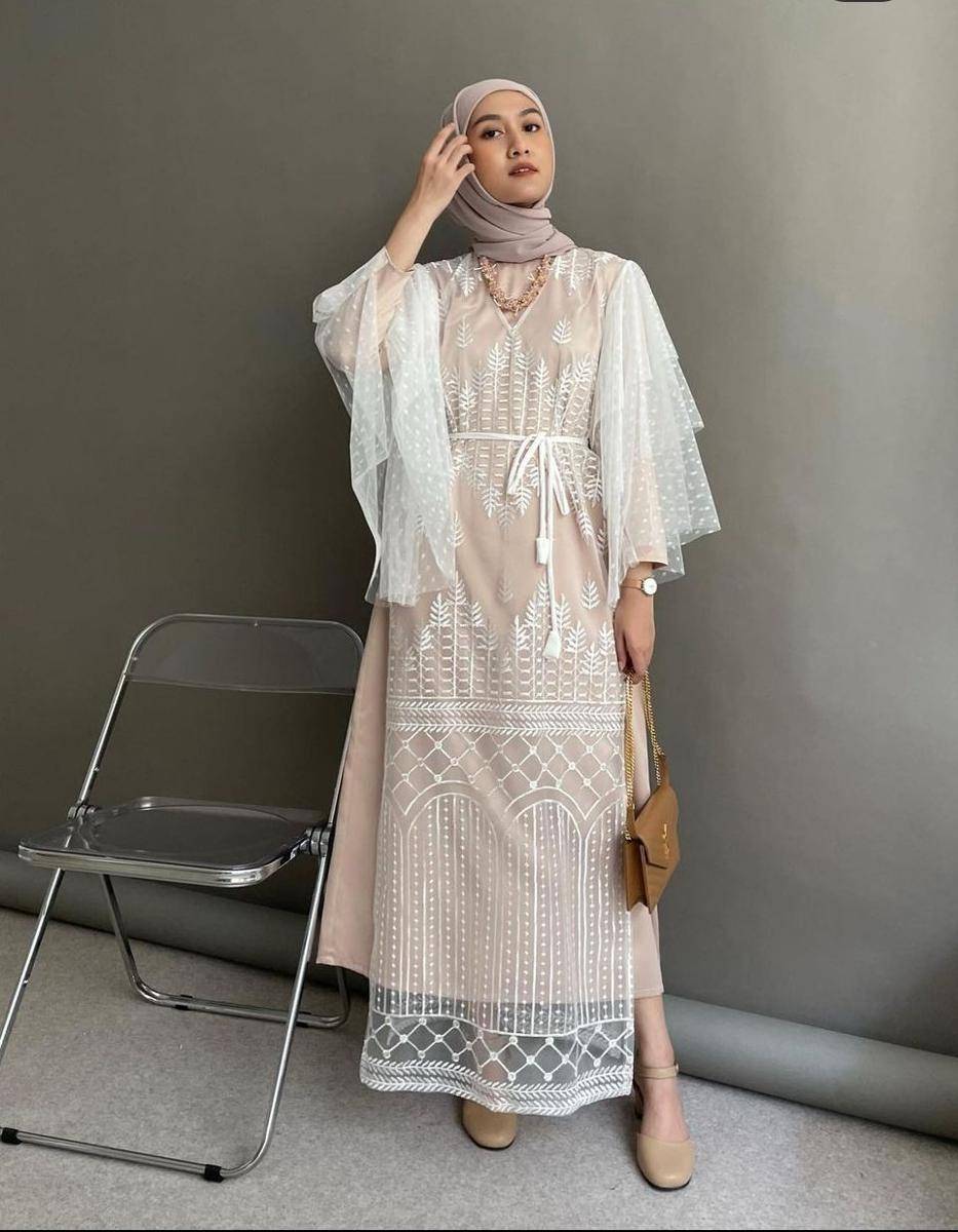 OOTD kondangan hijab (instagram.com/inasrana)