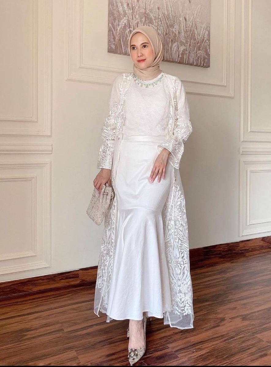 OOTD kondangan hijab (instagram.com/vita.nurvitasari)