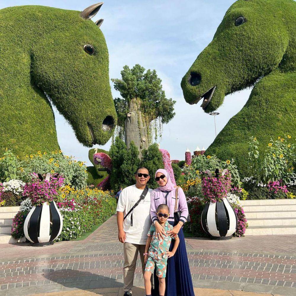 potret liburan keluarga Nina Zatulini (instagram.com/ninazatulini22)