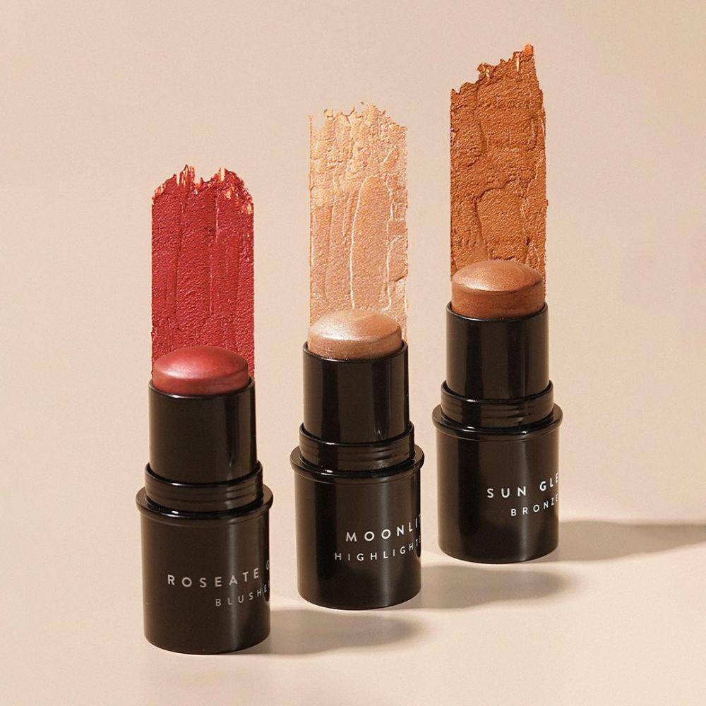 Rollover Reaction Halolight Luminizing Stick Blush On Roseate Glow (instagram.com/rollover.reaction)