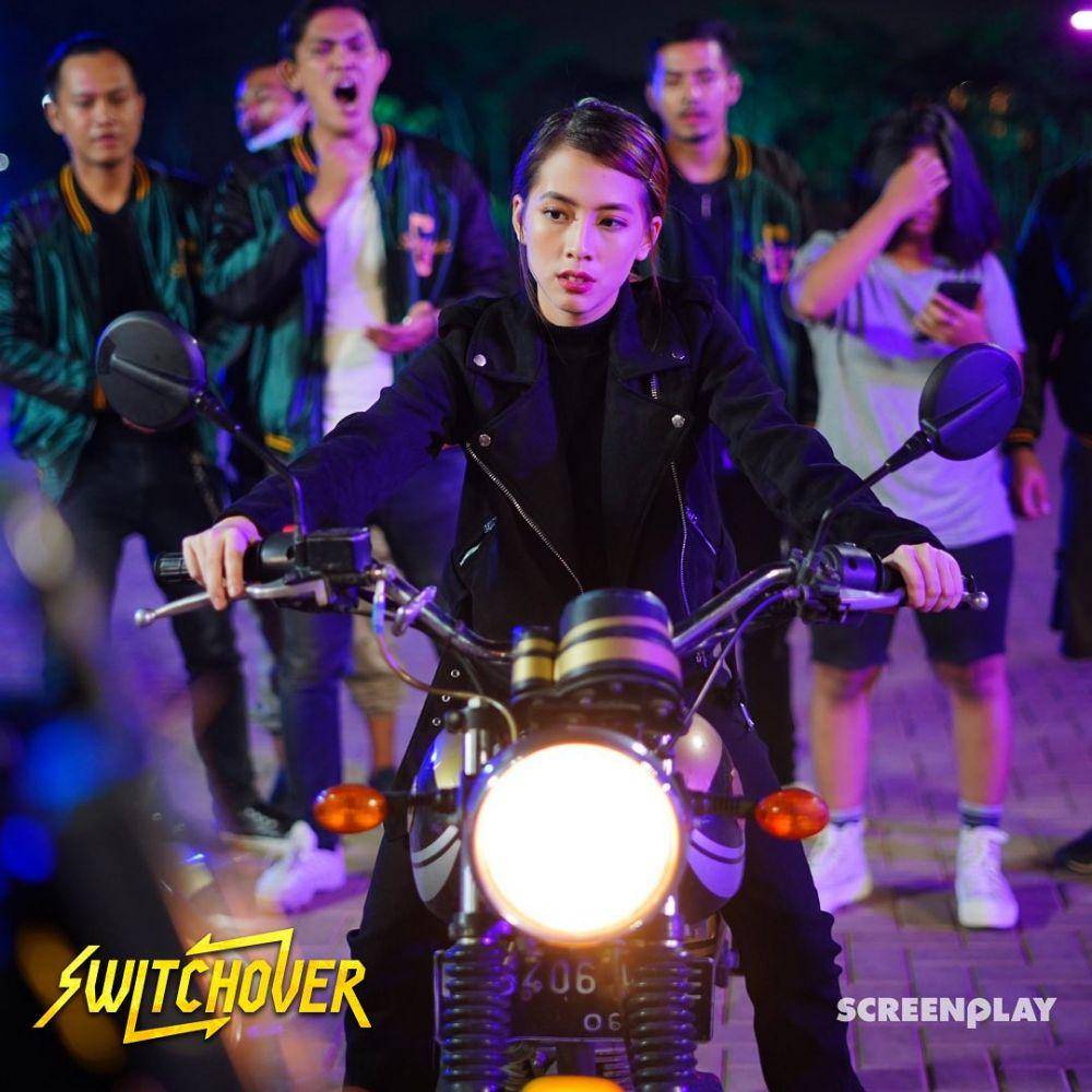 potret Adhisty Zara di series 'Switchover' (instagram.com/screenplayfilms_id)