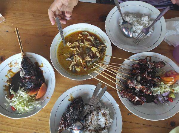 Sate Kambing Pak Dahlan (google.com/maps/taufan endro s)