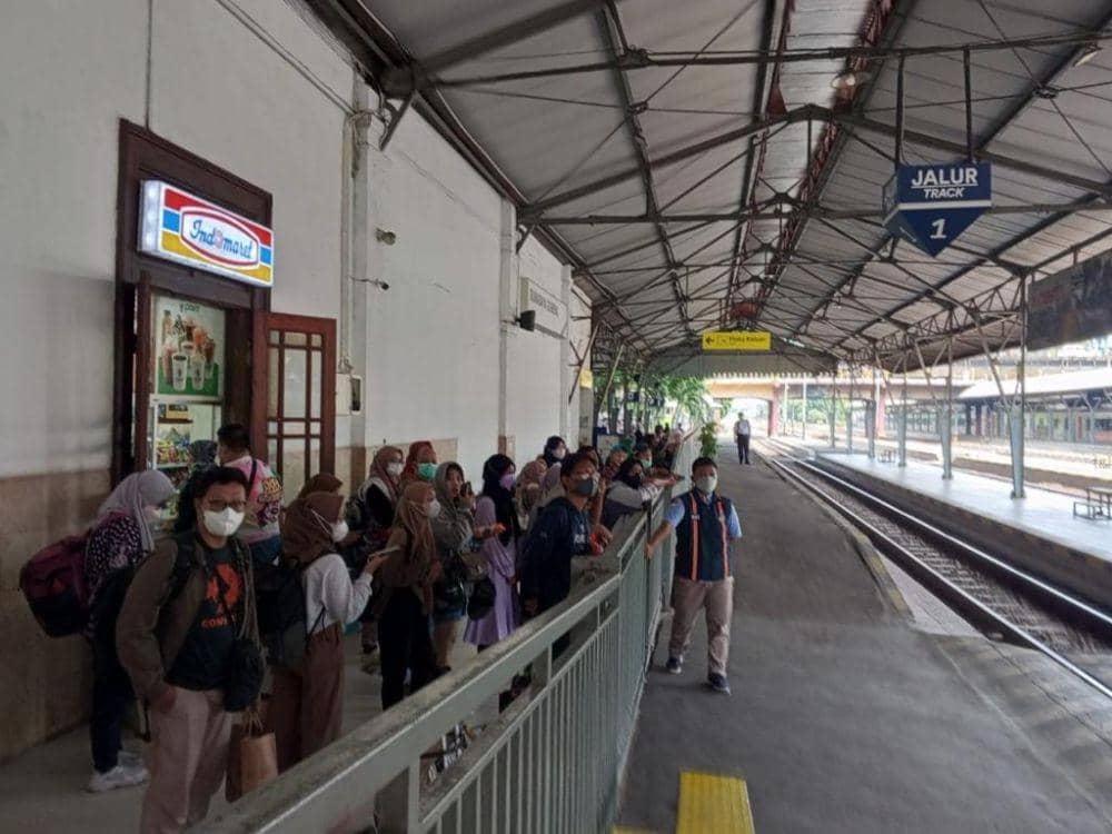 Penumpang Kereta Api Surabaya Meningkat 8 Persen Selama Nataru