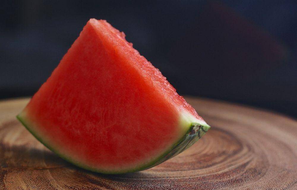 buah semangka (freepik.com/pixabay)