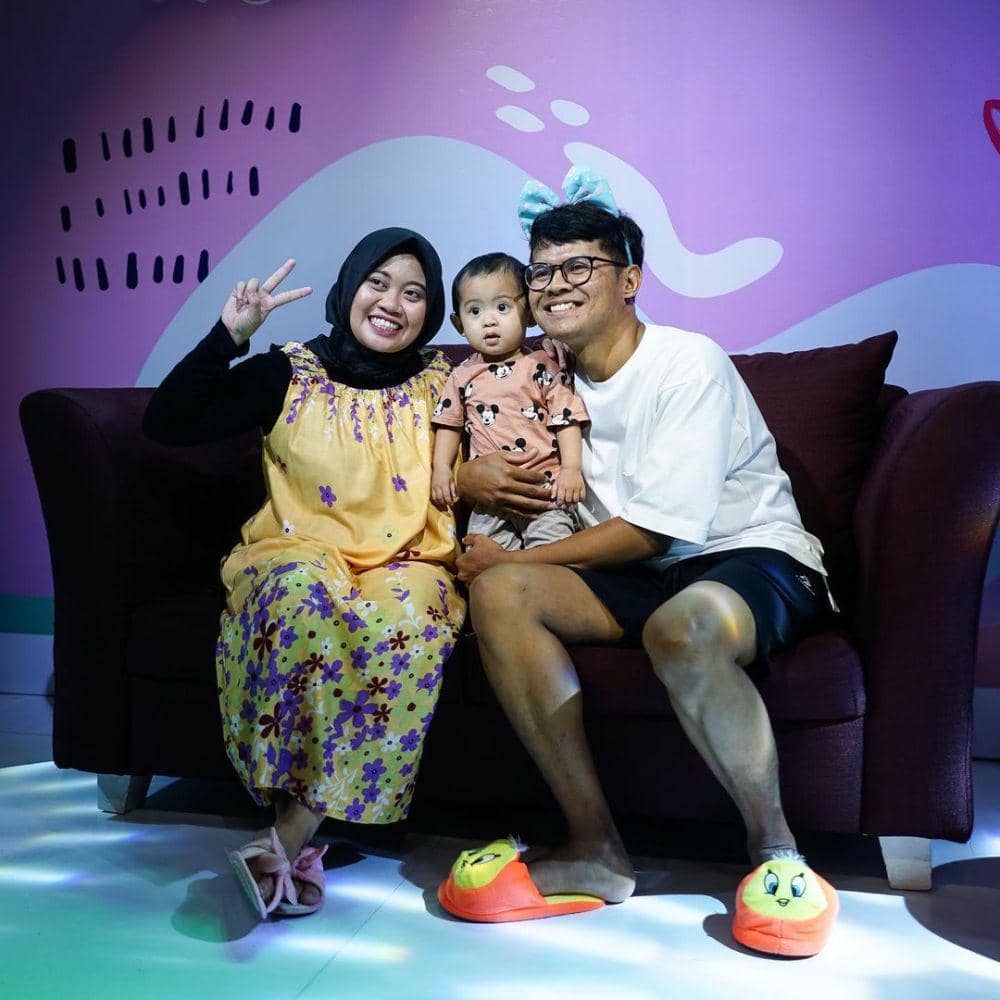 potret bahagia Musdalifah Basri dan suami (instagram.com/musdalifahbasri)