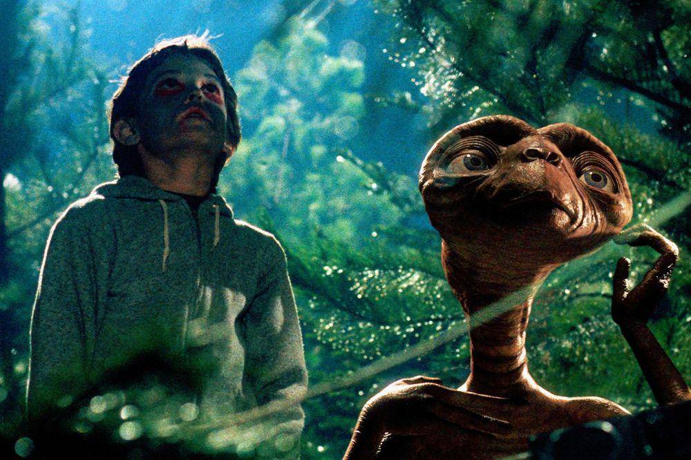 adegan dalam film E.T. the Extra-Terrestrial (dok. Amblin Entertainment/E.T. the Extra-Terrestrial)