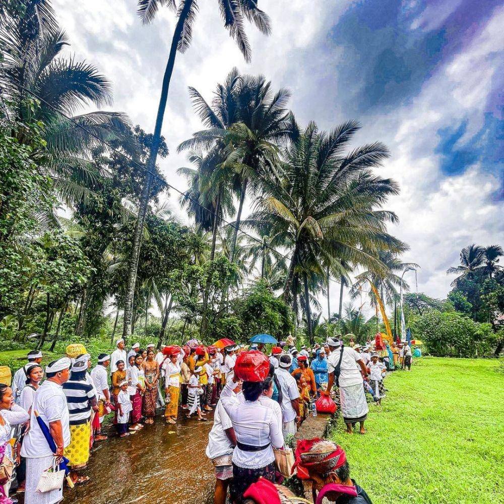 Potret Desa Les (instagram.com/destaaa531)