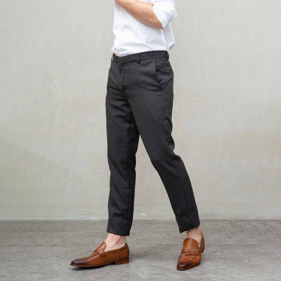 ilustrasi ankle pants (tokopedia.com)
