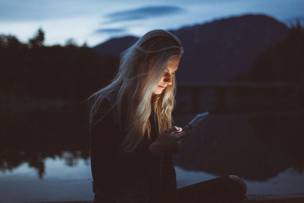 Jangan Anggap Sepele! Ini 5 Dampak Buruk Mindless Scrolling Berlebihan