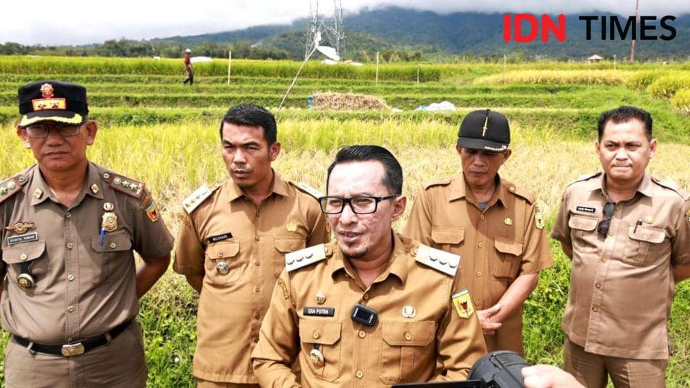 Gunung Marapi Erupsi, Tinggi Kolom Abu 800 Meter
