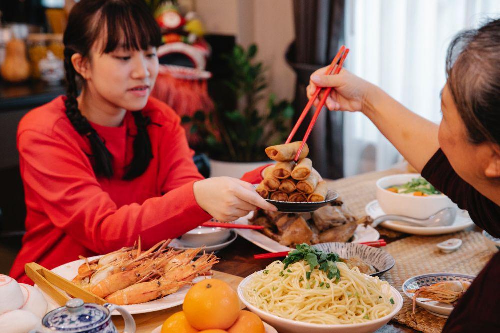 7 Makanan Enak Pantang Dihidangkan saat Imlek, Dianggap Pembawa Sial!