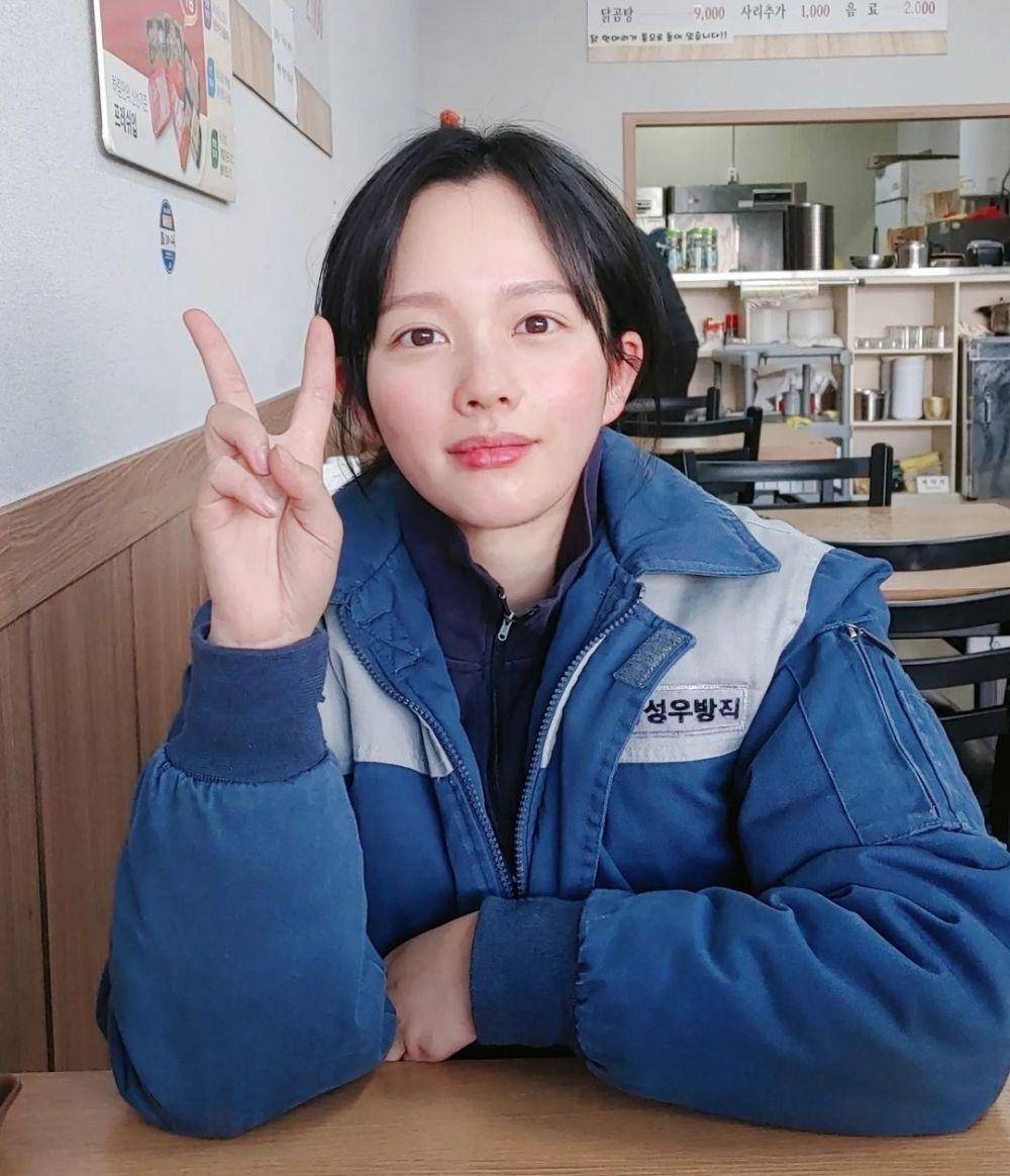 Jung Ji So (instagram.com/mint_ziso)