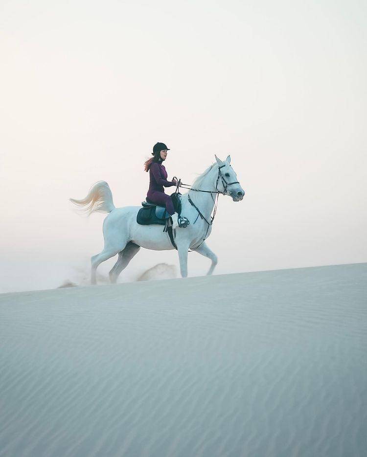 Avneet Kaur (instagram.com/avneetkaur_13)