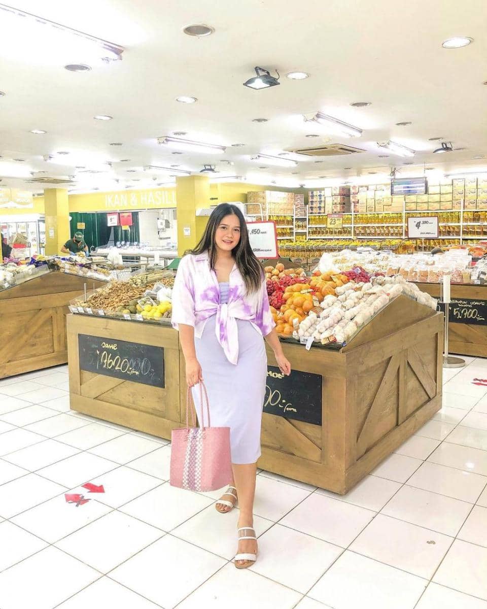OOTD Cewek Peri Ala Selebgram Kania Dachlan (instagram.com/kaniadachlan)