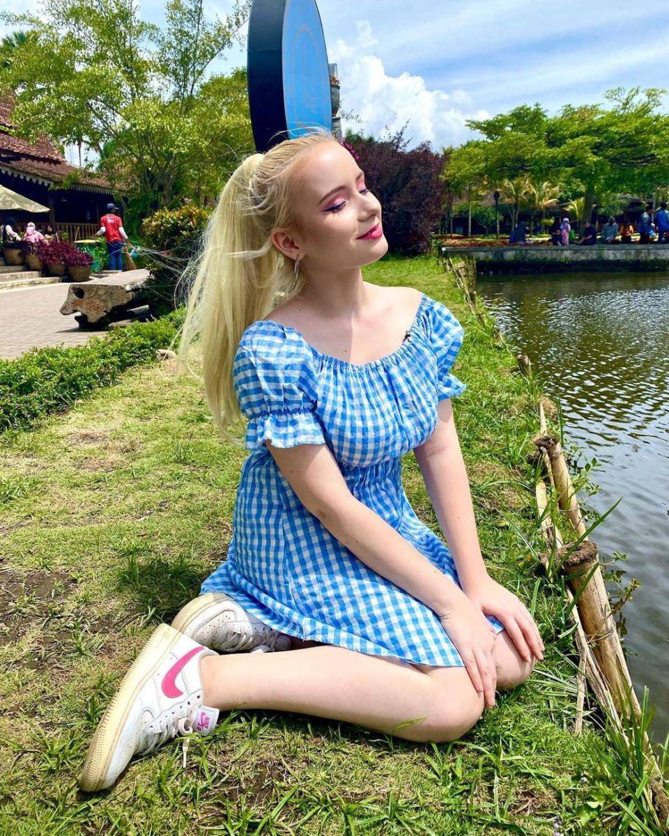 potret Bule Barbie (instagram.com/bulebarbie_official)