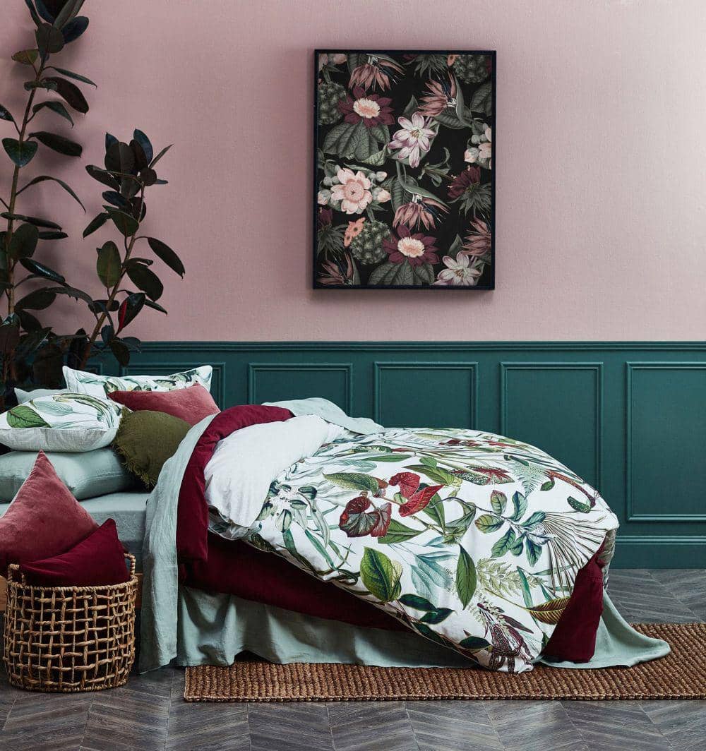 Inspirasi kamar tidur bertema floral (templeandwebster.com.au)