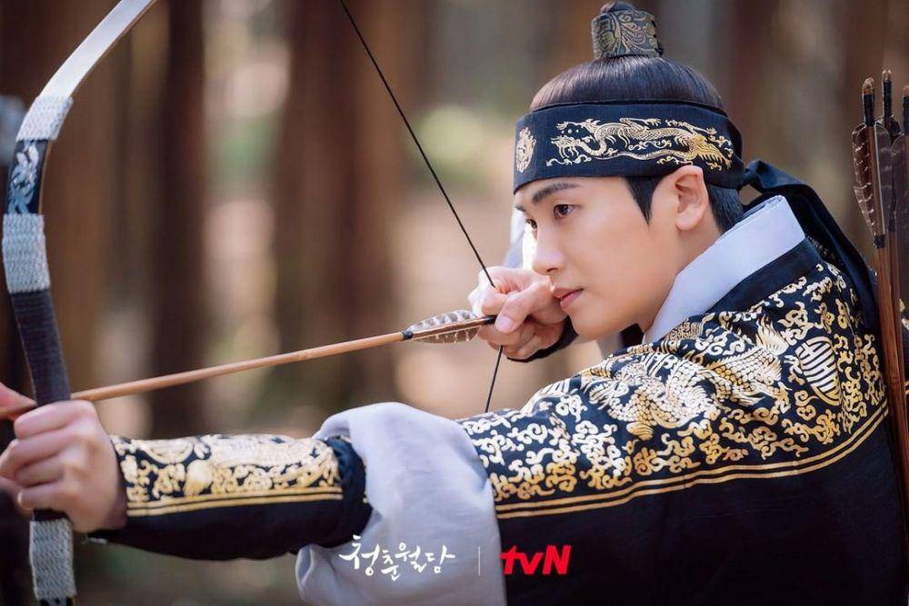 potret Park Hyung Sik di drama Our Blooming Youth (instagram.com/tvn_drama)