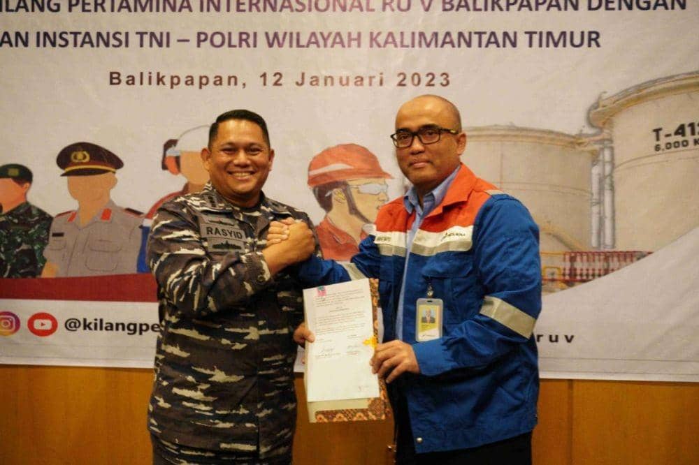 PT Kilang Pertamina Internasional (KPI) Unit Balikpapan menandatangani kerja sama pengamanan objek vital nasional (Obvitnas) dengan TNI-Polri, Kamis (12/1/2023). Foto Pertamina