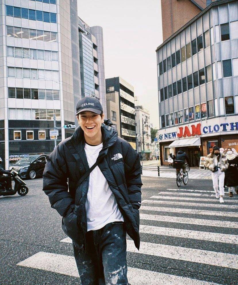 Nanon Korapat liburan ke Jepang (instagram.com/nanon_korapat)
