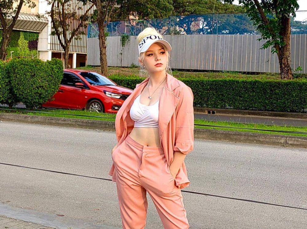 potret Bule Barbie (instagram.com/bulebarbie_official)