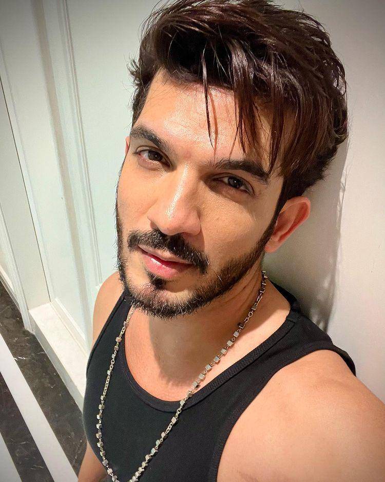 Arjun Bijlani (instagram.com/arjunbijlani)