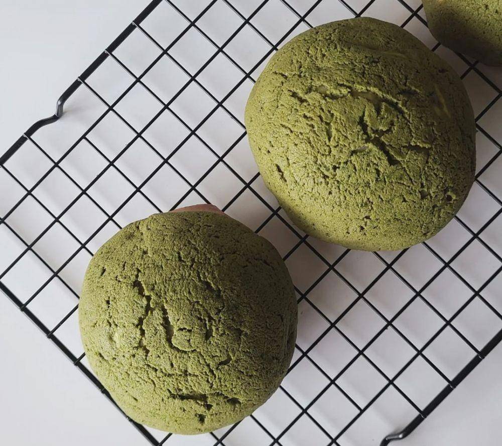 Ilustrasi roti boy versi matcha (instagram.com/eg.pdf)
