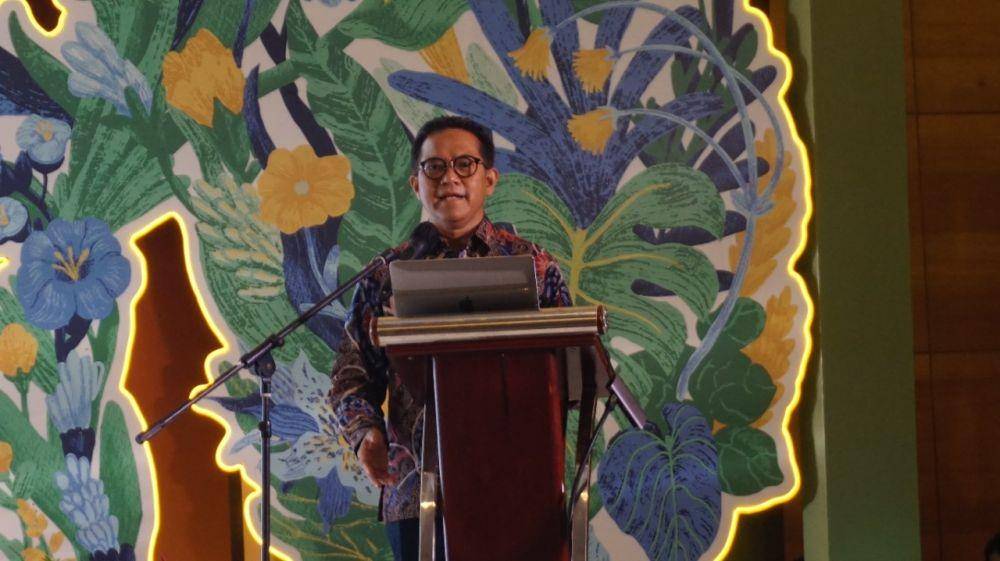 Ketua ASRI Urology Center (AUC), Dr. dr. Nur Rasyid, SpU (K), memberikan penjelasan mengenai transplantasi ginjal di RS Siloam ASRI. (Dok. RS Siloam ASRI)