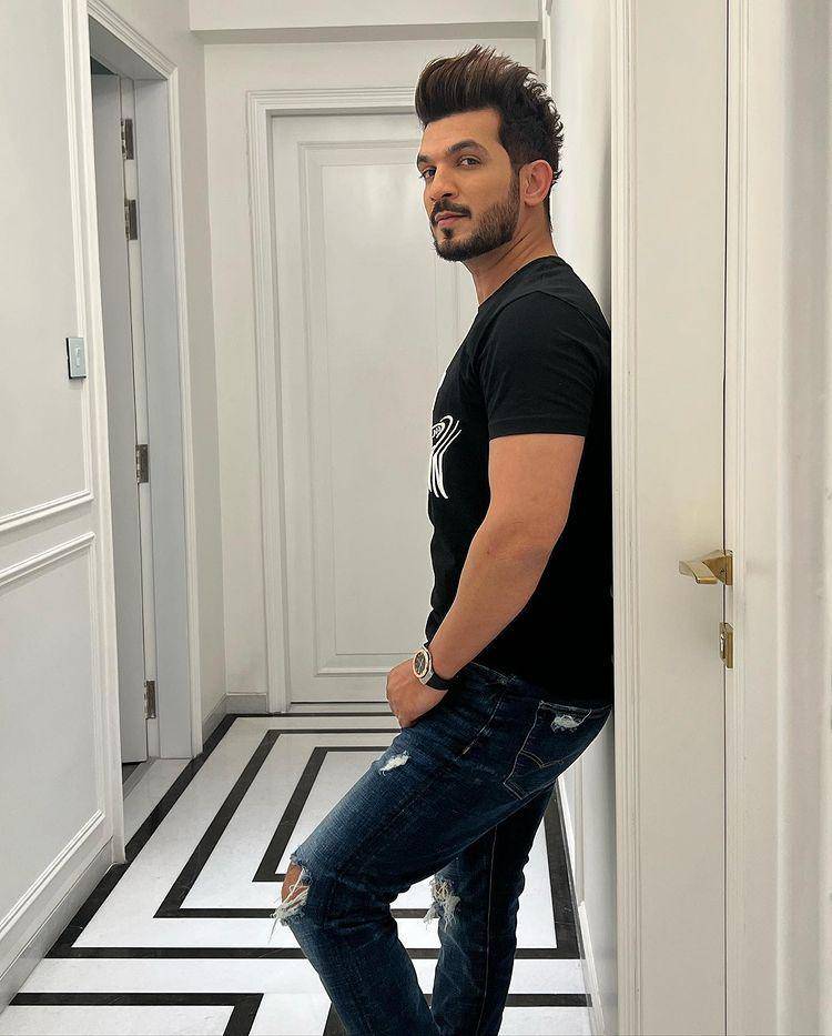 Arjun Bijlani (instagram.com/arjunbijlani)