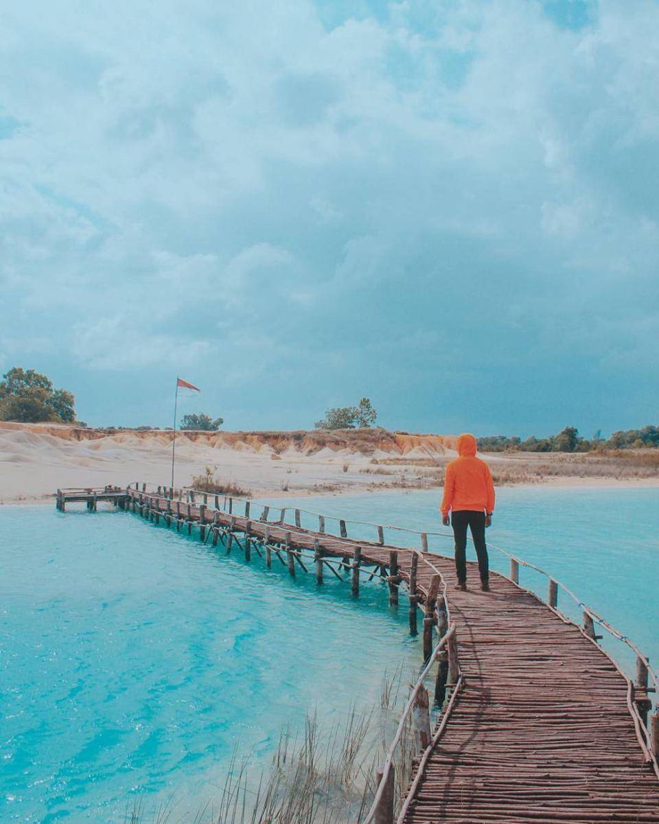 Danau Biru (instagram.com/aprizal__ijal)