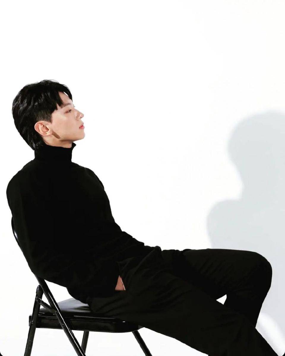 Kim Jin Young (Instagram.com/dex_xeb)
