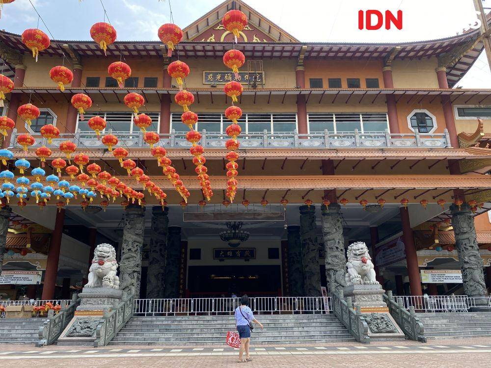 Suasana persiapan jelang Imlek di Vihara Maitreya Medan (IDN Times/Indah Permata Sari)