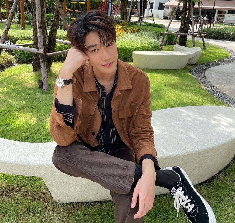 Dew Jirawat (instagram.com/dew_jsu)