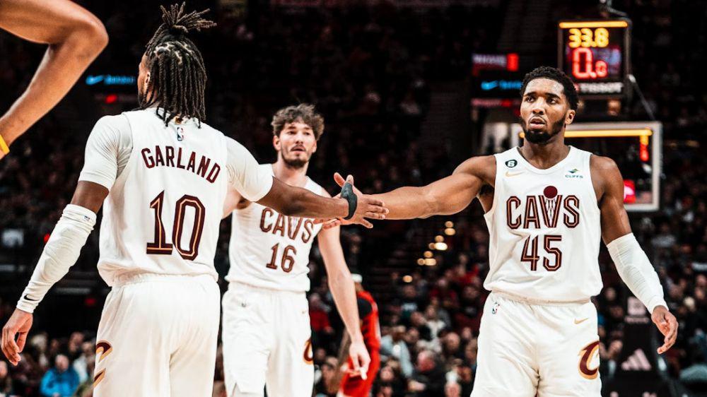Donovan Mitchell Tangguh, Cleveland Cavaliers Makin Kuat