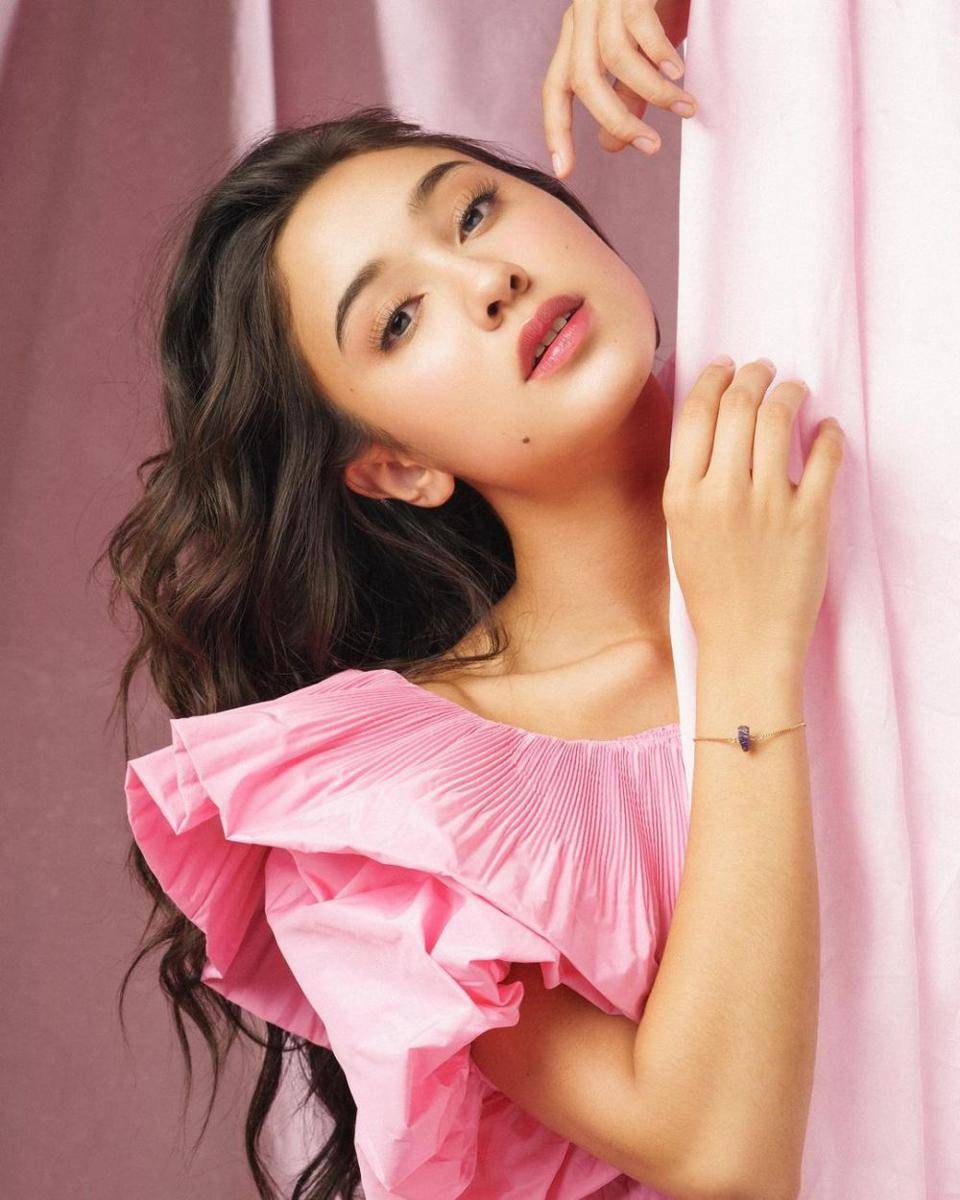 pemotretan Yasmin Napper (instagram.com/yasminnapper)
