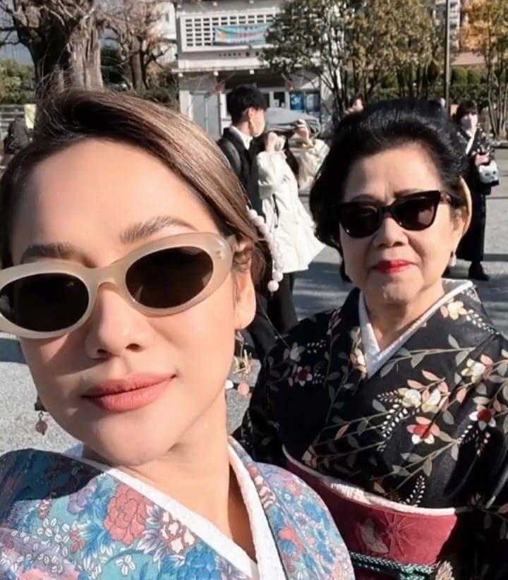 potret liburan Bunga Citra Lestari (instagram.com/bclsinclair)