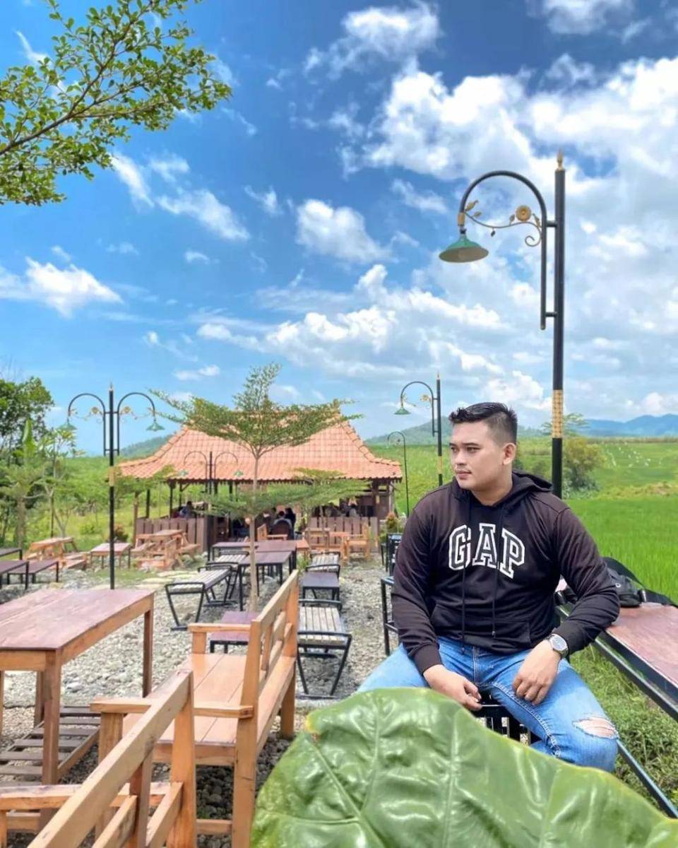 Angkringan Cak Jo Klithik (instagram.com/angkringancakjoklithik_ta)