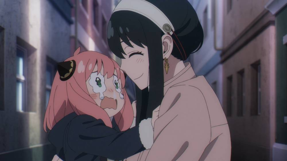 Yor menyelamatkan Anya. (dok. WIT STUDIO & CloverWorks/SPY x FAMILY)