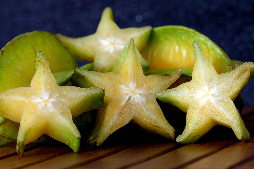 buah belimbing (pixabay.com/ignartonosbg)
