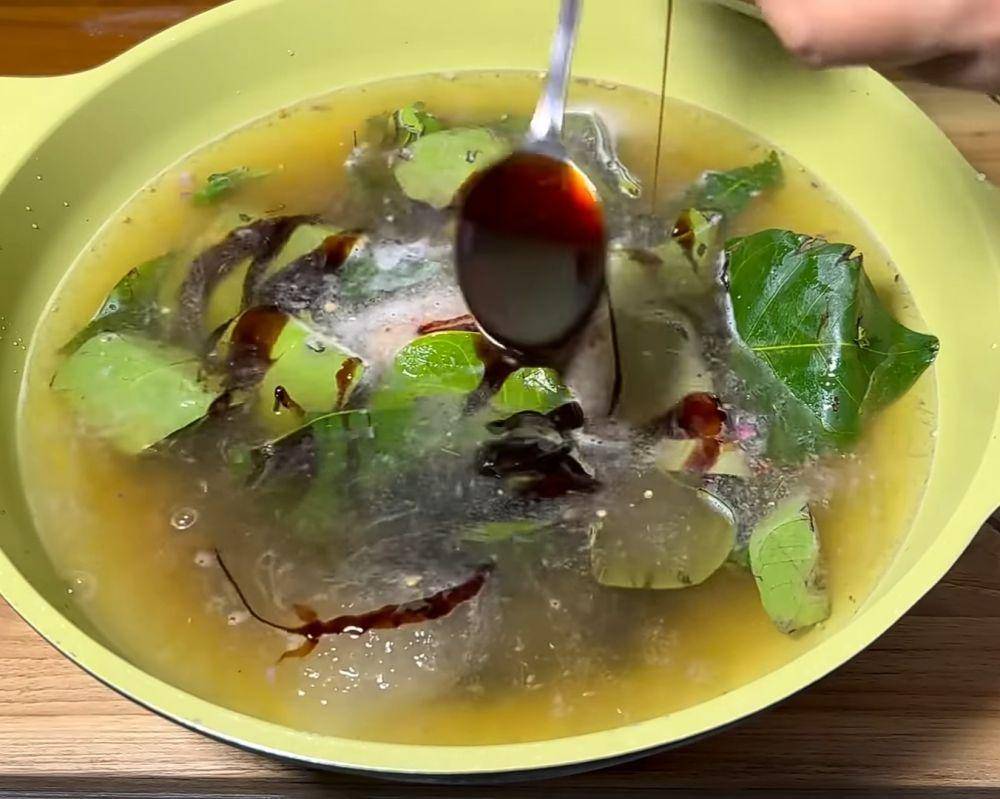 membuat bumbu bacem (YouTube.com/Ceceromed Kitchen)