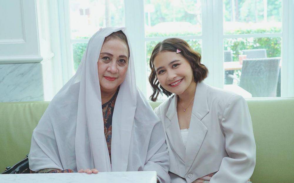 potret Prilly Latuconsina dan Yessy Gusman (instagram.com/prillylatuconsina96)